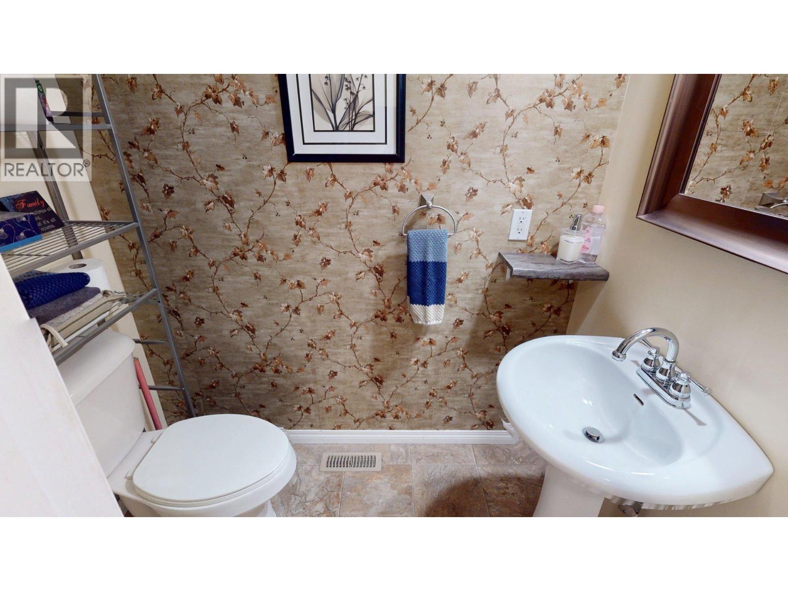 57 Cariboo Drive, Elkford, British Columbia  V0B 1H0 - Photo 23 - 10373709