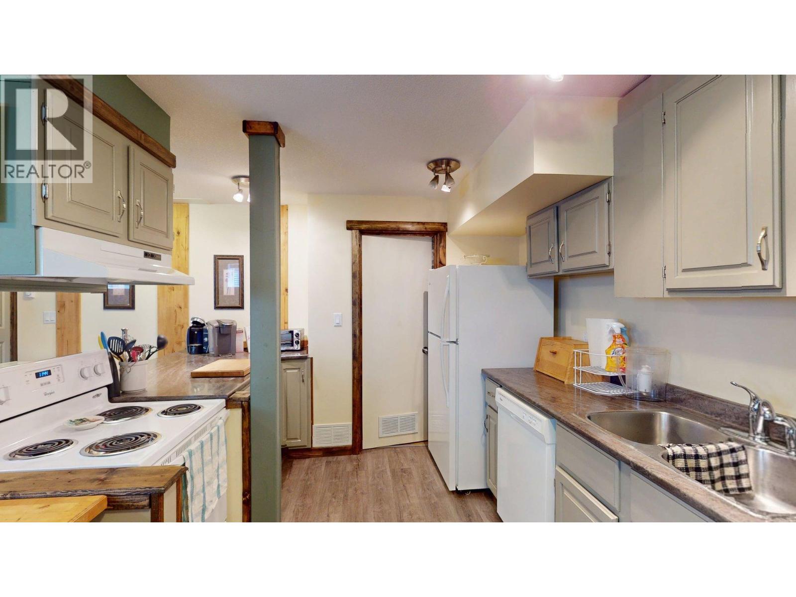 57 Cariboo Drive, Elkford, British Columbia  V0B 1H0 - Photo 48 - 10373709