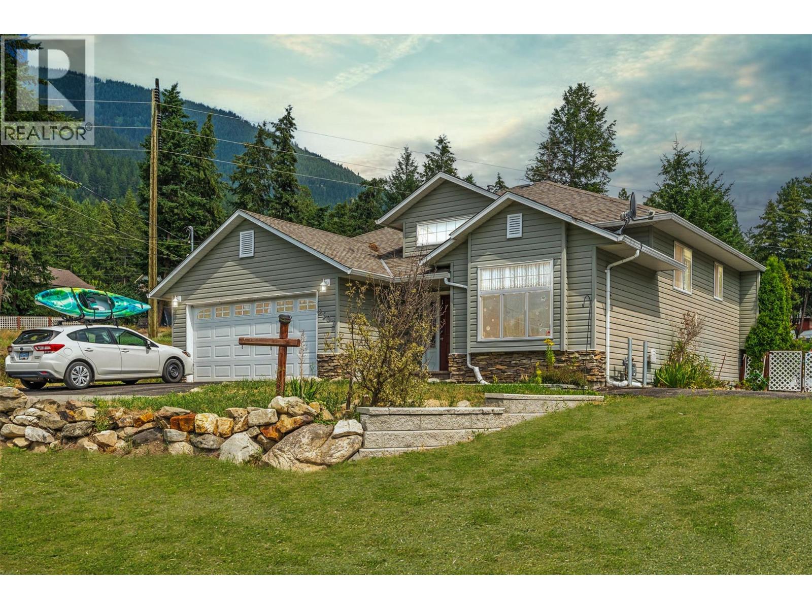 2907 Gyp Road, Falkland, British Columbia