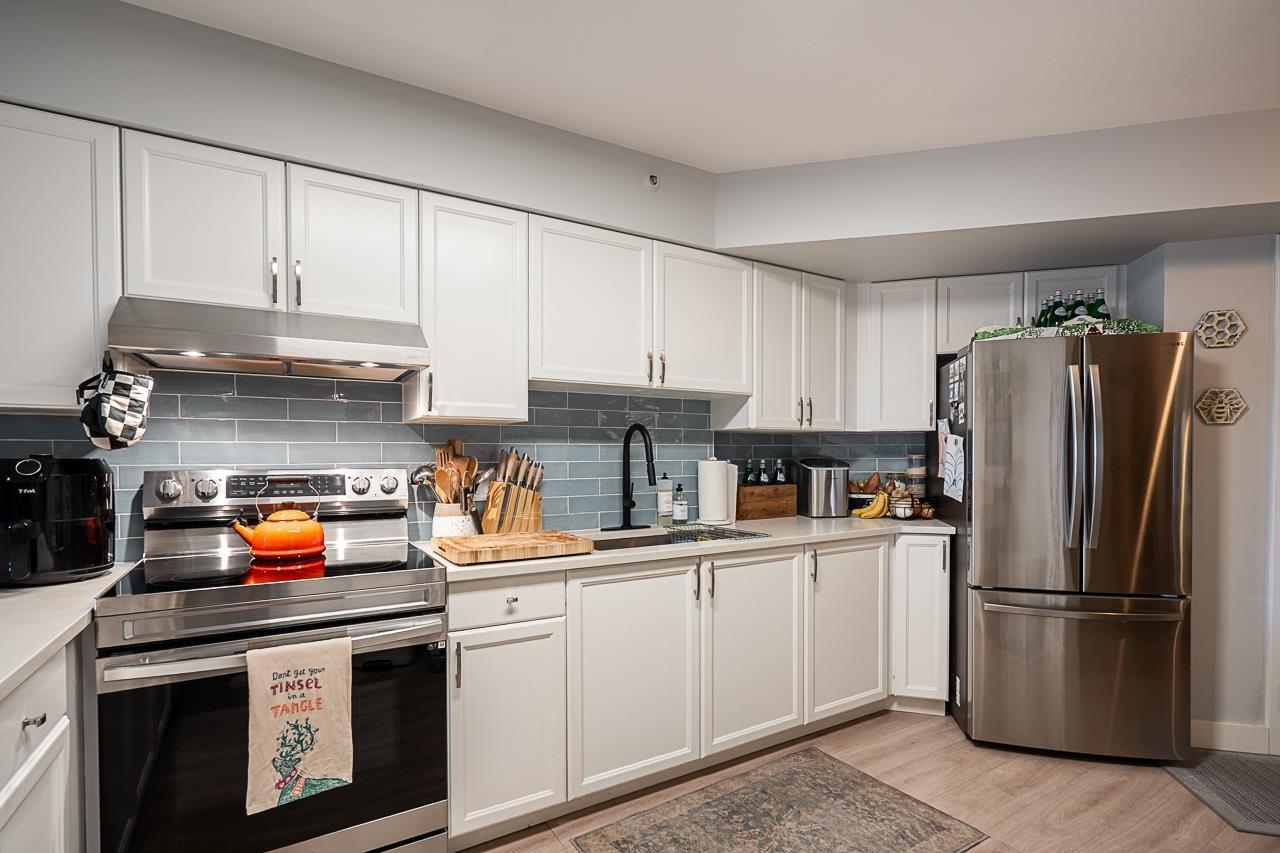 209 15233 Pacific Avenue, White Rock, British Columbia  V4B 1P8 - Photo 13 - R3082324