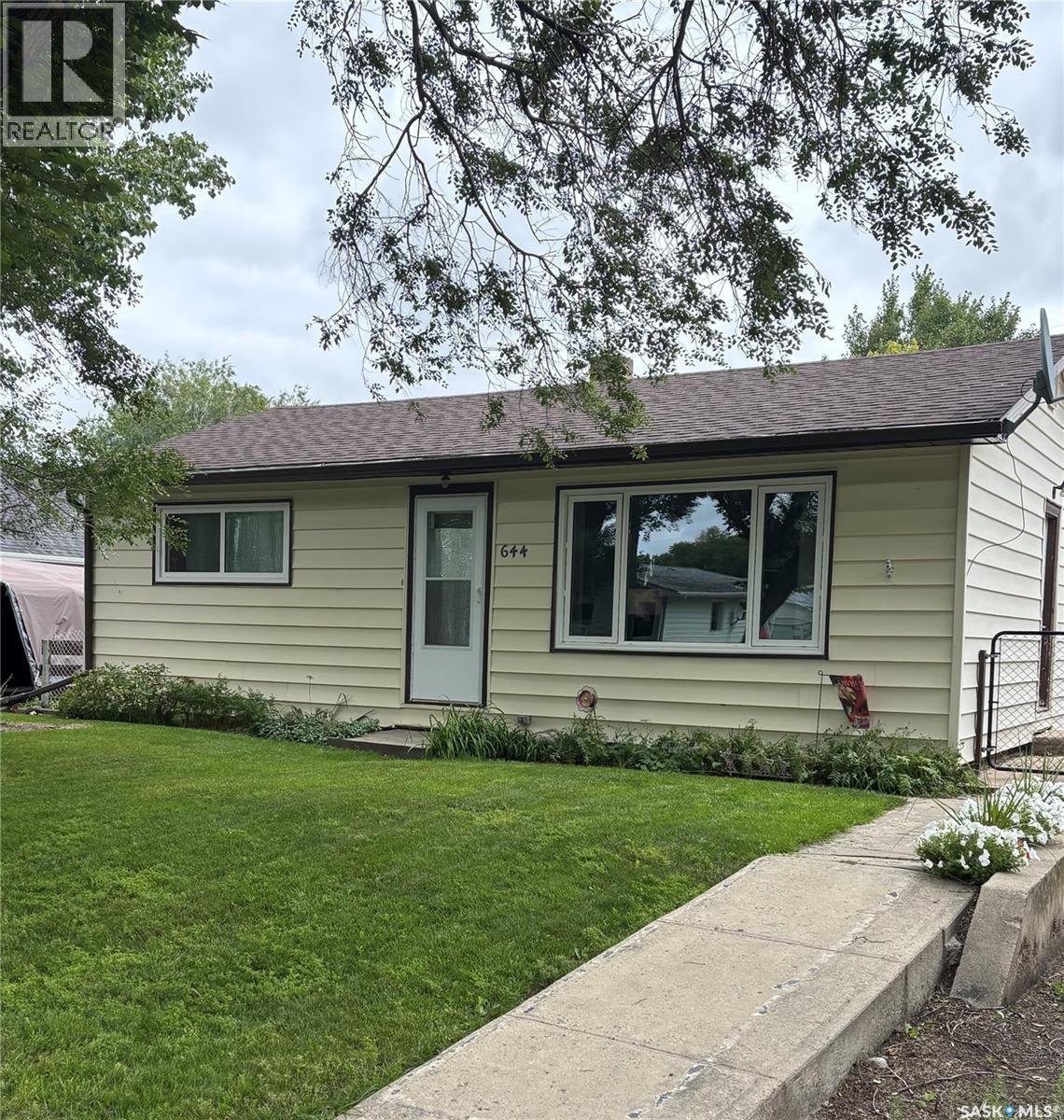 644 1st STREET W, Shaunavon, Saskatchewan