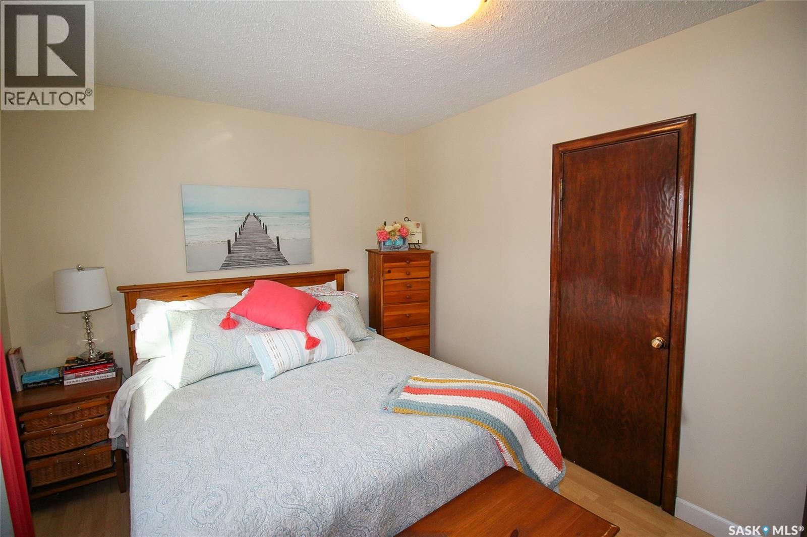 644 1st Street W, Shaunavon, Saskatchewan  S0N 2M0 - Photo 10 - SK027214