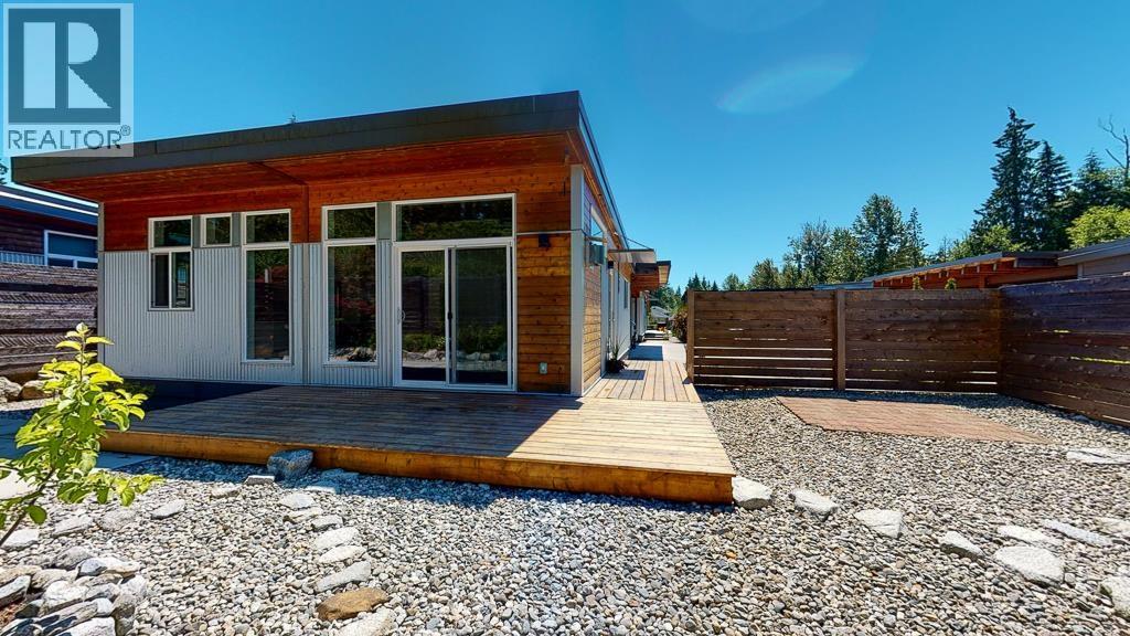 890 Trower Lane, Gibsons, British Columbia  V0N 1V7 - Photo 19 - R3046919