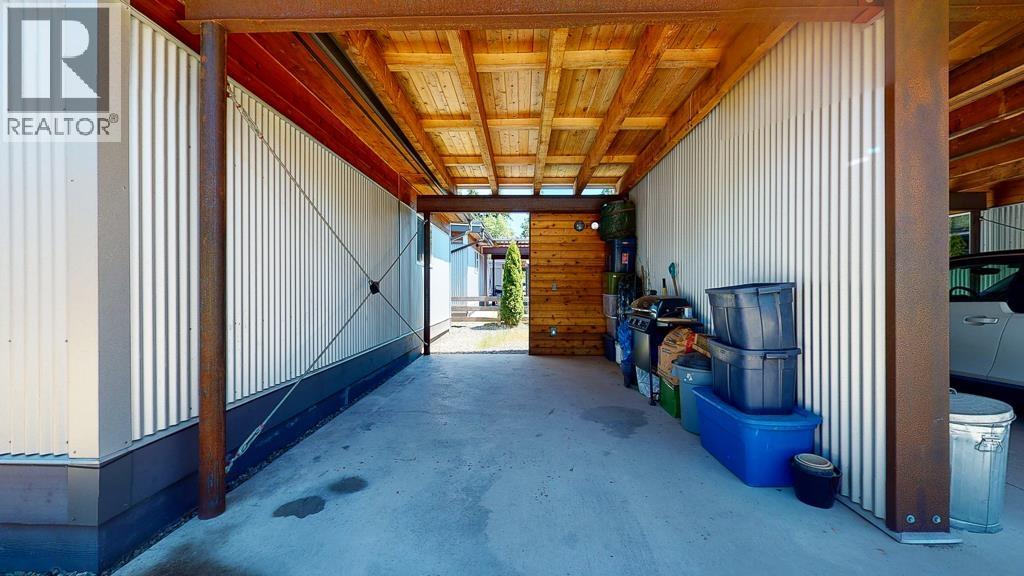 890 Trower Lane, Gibsons, British Columbia  V0N 1V7 - Photo 23 - R3046919