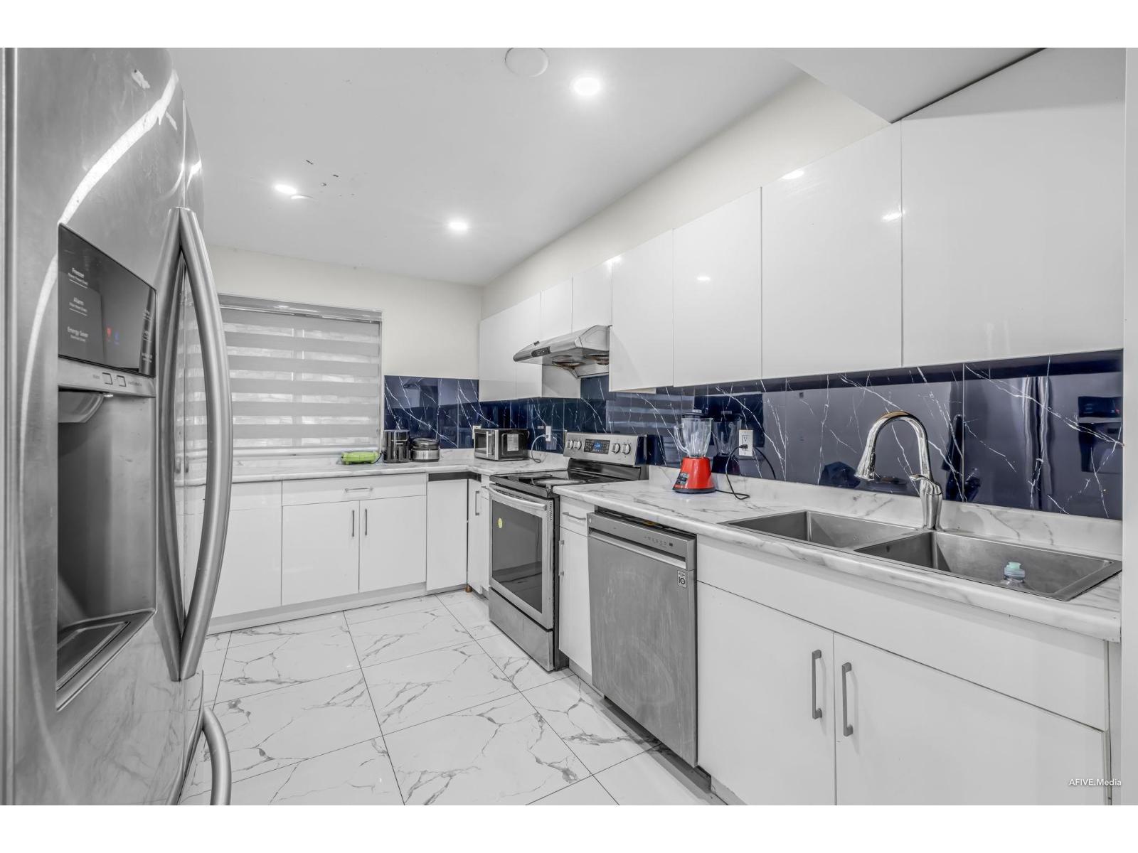 56 9955 140 Street, Surrey, British Columbia  V3T 4M4 - Photo 4 - R3081899