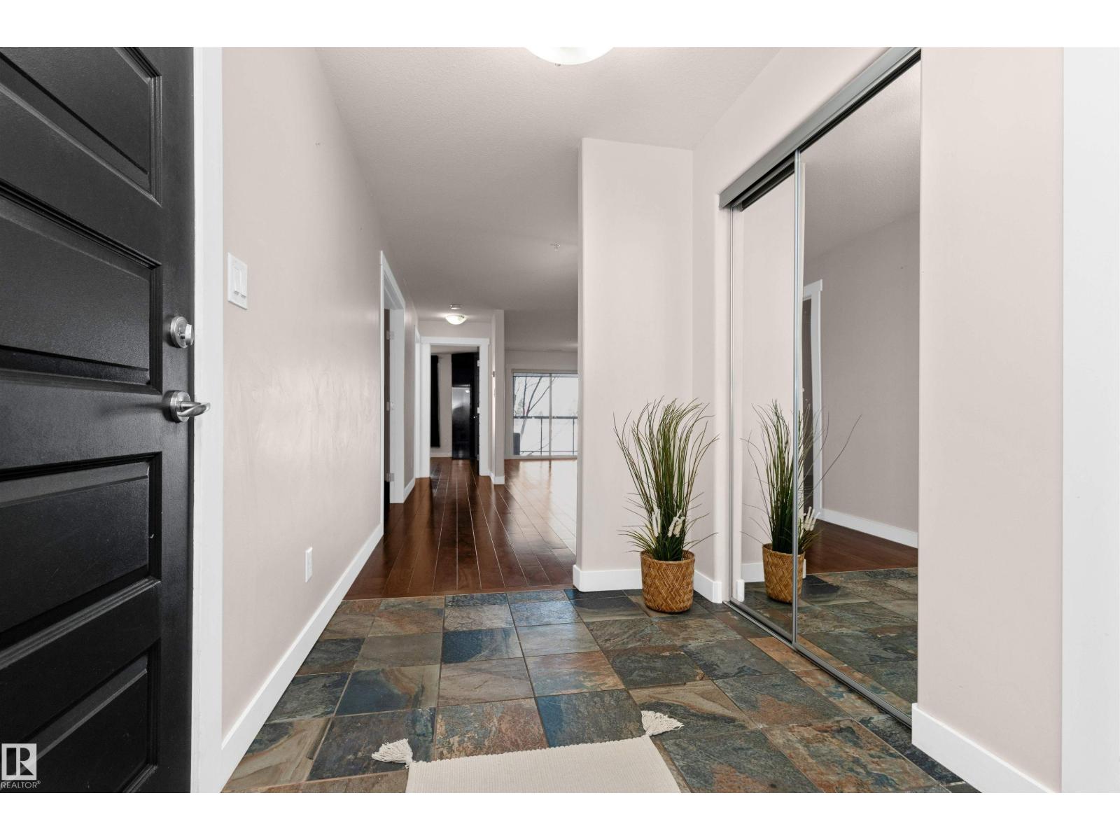 #220 7909 71 St Nw, Edmonton, Alberta  T6B 3P5 - Photo 2 - E4470881