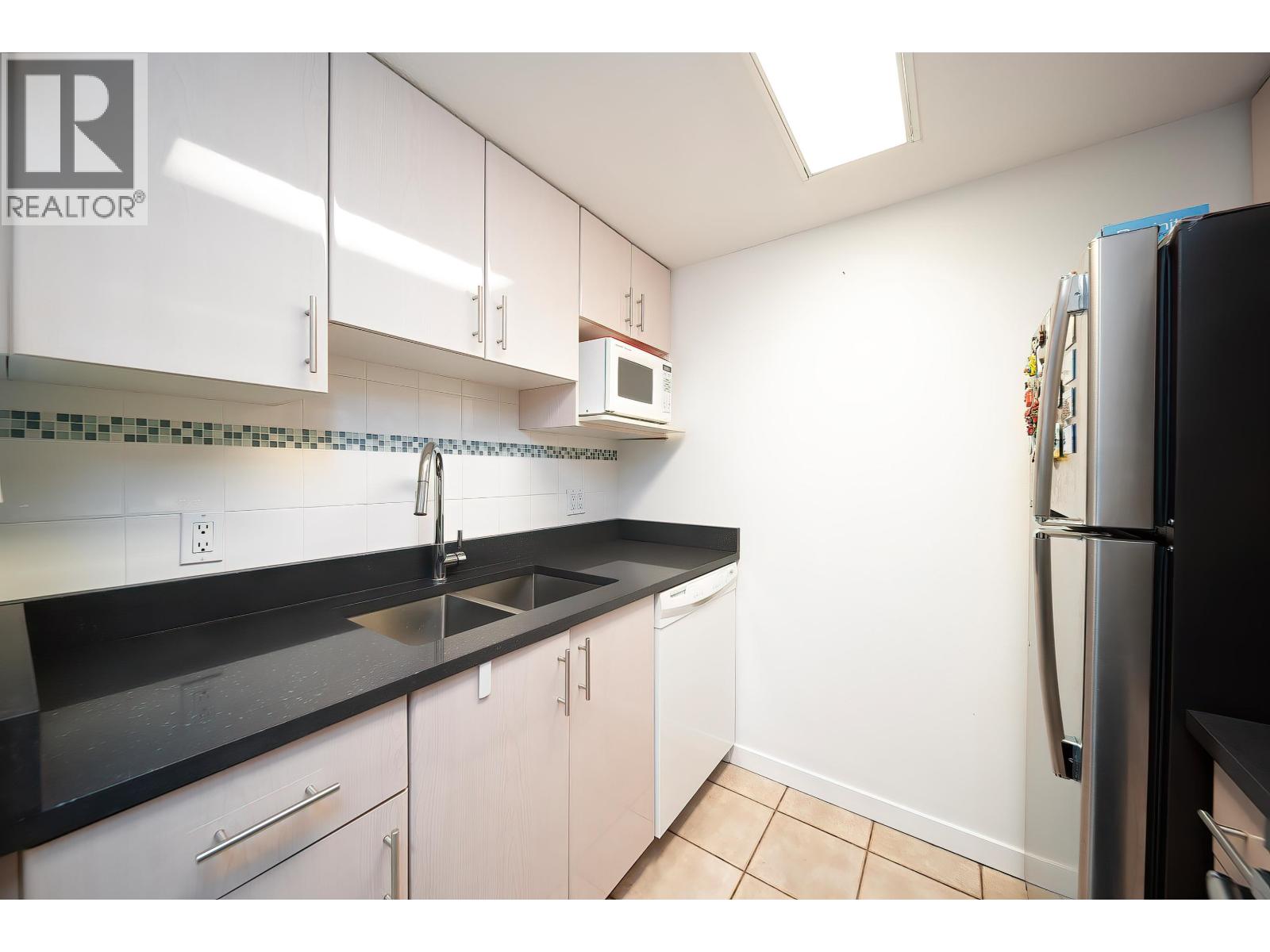 2303 1188 Howe Street, Vancouver, British Columbia  V6Z 2S8 - Photo 11 - R3077485
