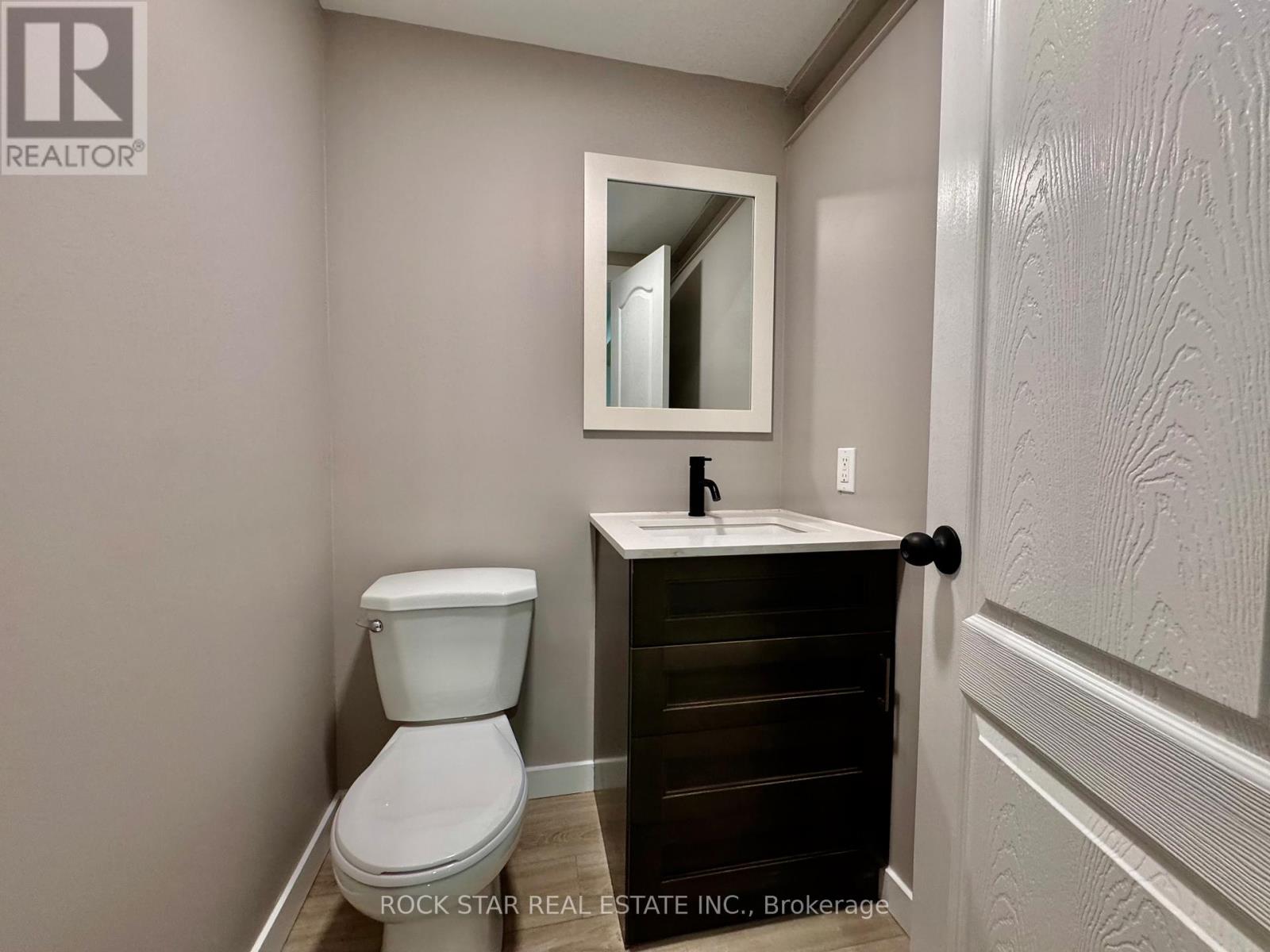 1 - 2 Cedar Drive, Orangeville, Ontario  L9W 2X6 - Photo 16 - W12720736