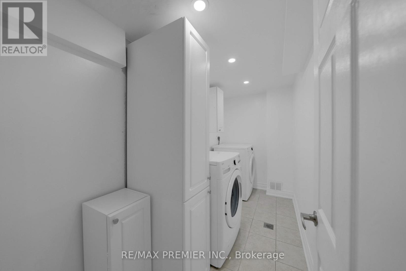 Basement - 370 Highglen Avenue, Markham, Ontario  L3S 3M2 - Photo 11 - N12724642