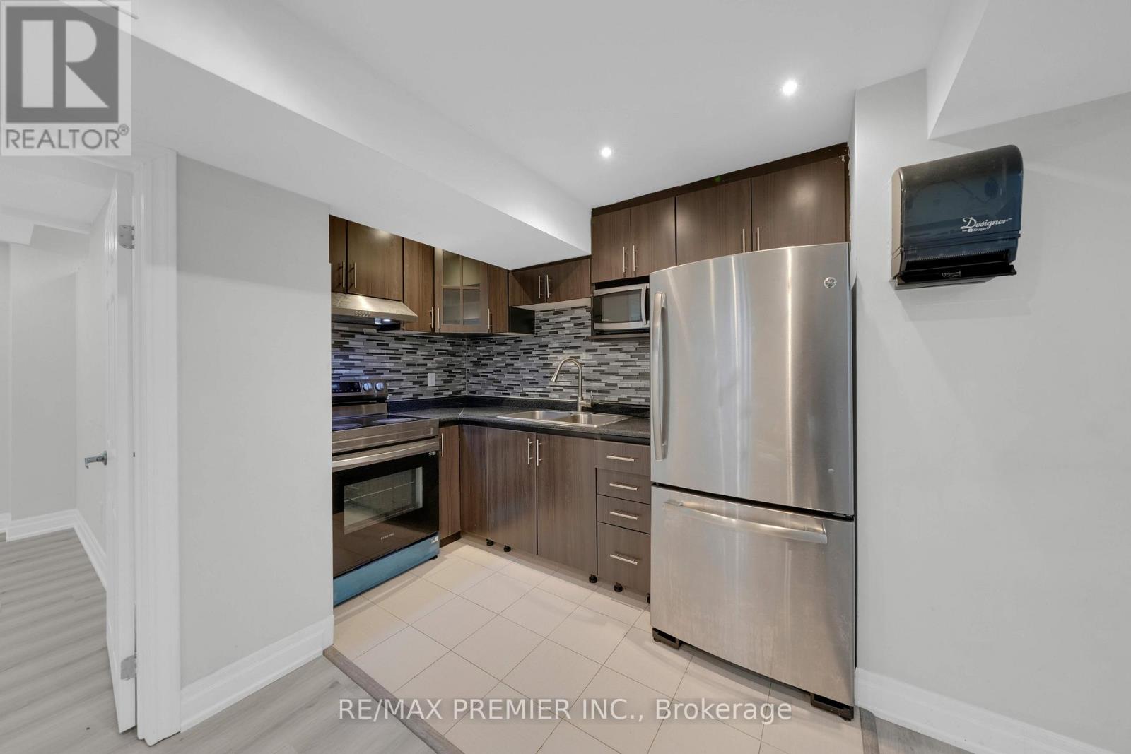 Basement - 370 Highglen Avenue, Markham, Ontario  L3S 3M2 - Photo 6 - N12724642