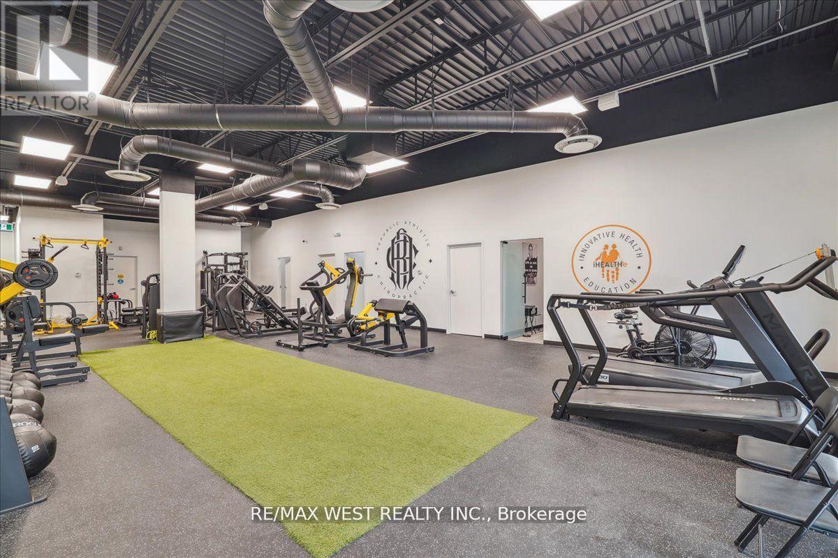 541 Cityview Boulevard, Vaughan, Ontario  L4H 0Z4 - Photo 2 - N12724654