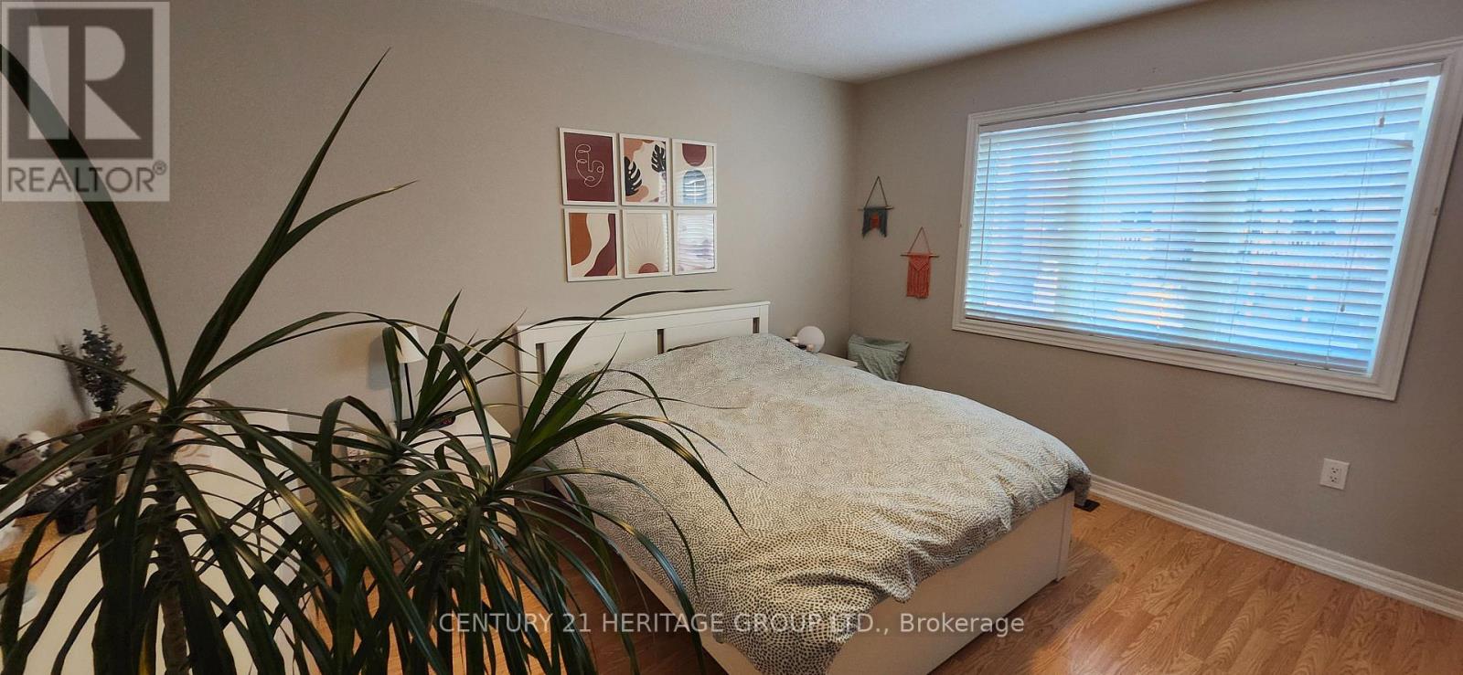 21 Matthewson Avenue, Bradford West Gwillimbury, Ontario  L3Z 0P3 - Photo 10 - N12724670