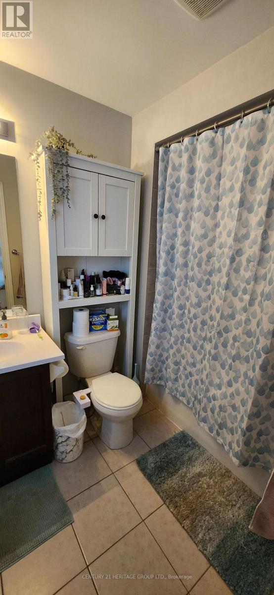 21 Matthewson Avenue, Bradford West Gwillimbury, Ontario  L3Z 0P3 - Photo 12 - N12724670