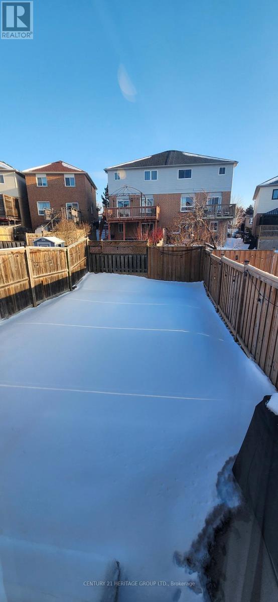 21 Matthewson Avenue, Bradford West Gwillimbury, Ontario  L3Z 0P3 - Photo 19 - N12724670