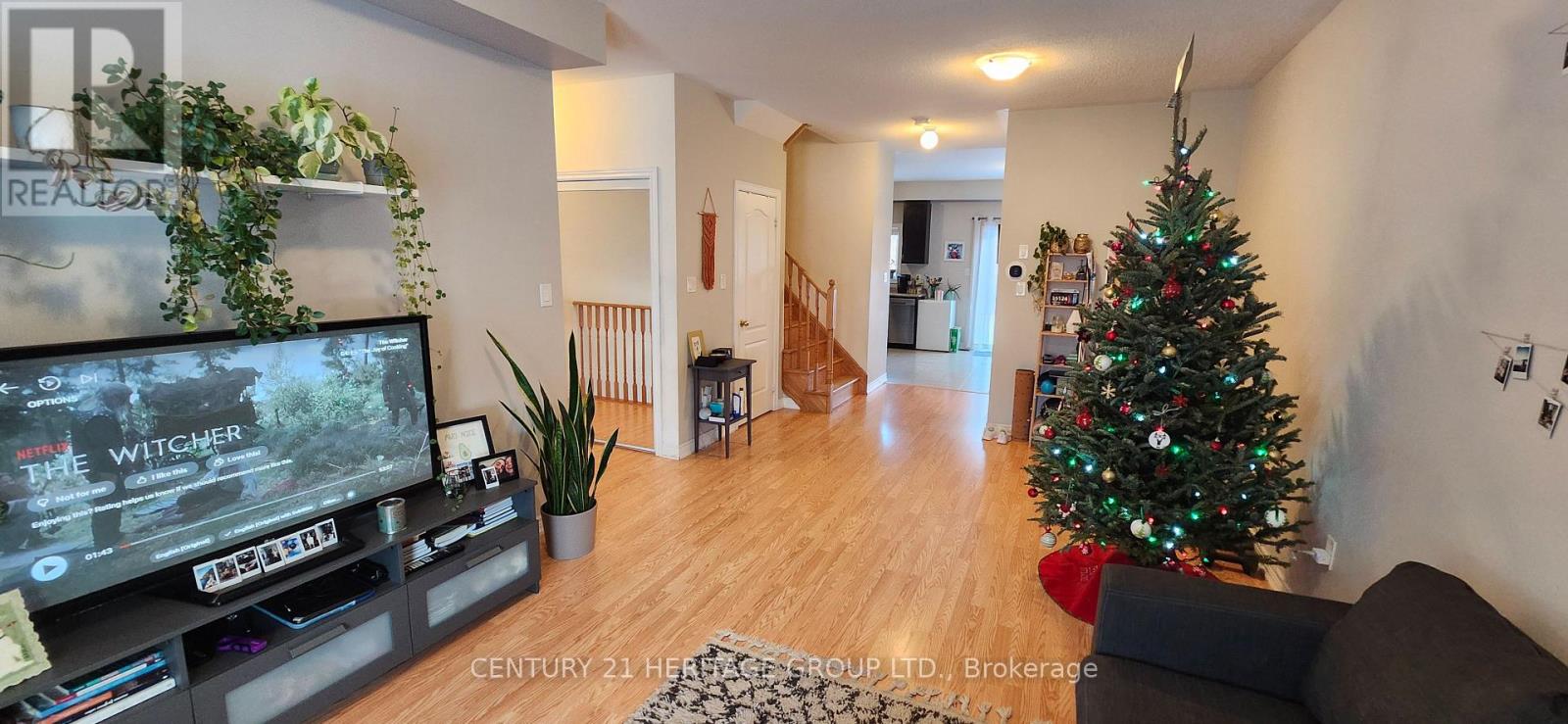 21 Matthewson Avenue, Bradford West Gwillimbury, Ontario  L3Z 0P3 - Photo 5 - N12724670