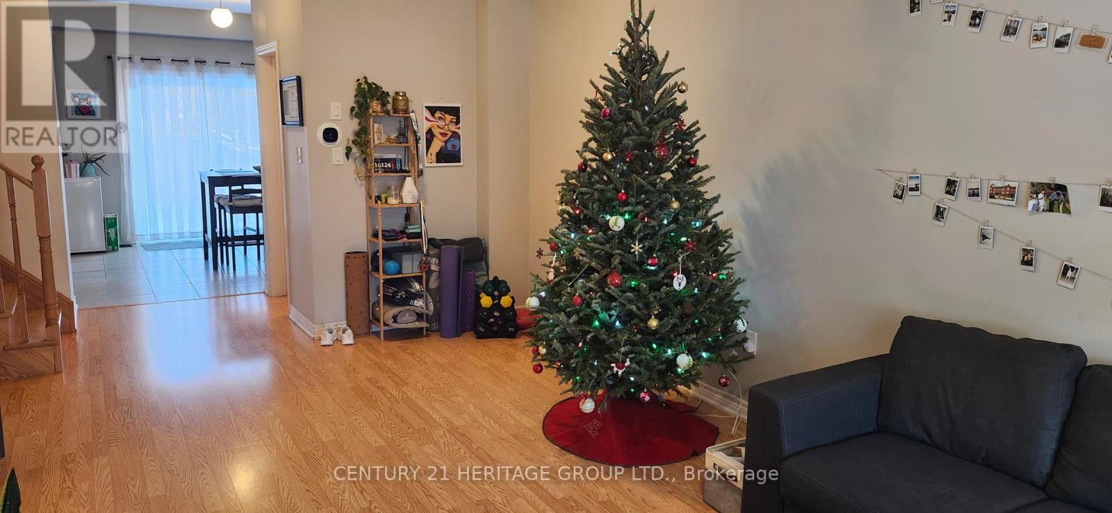 21 Matthewson Avenue, Bradford West Gwillimbury, Ontario  L3Z 0P3 - Photo 7 - N12724670