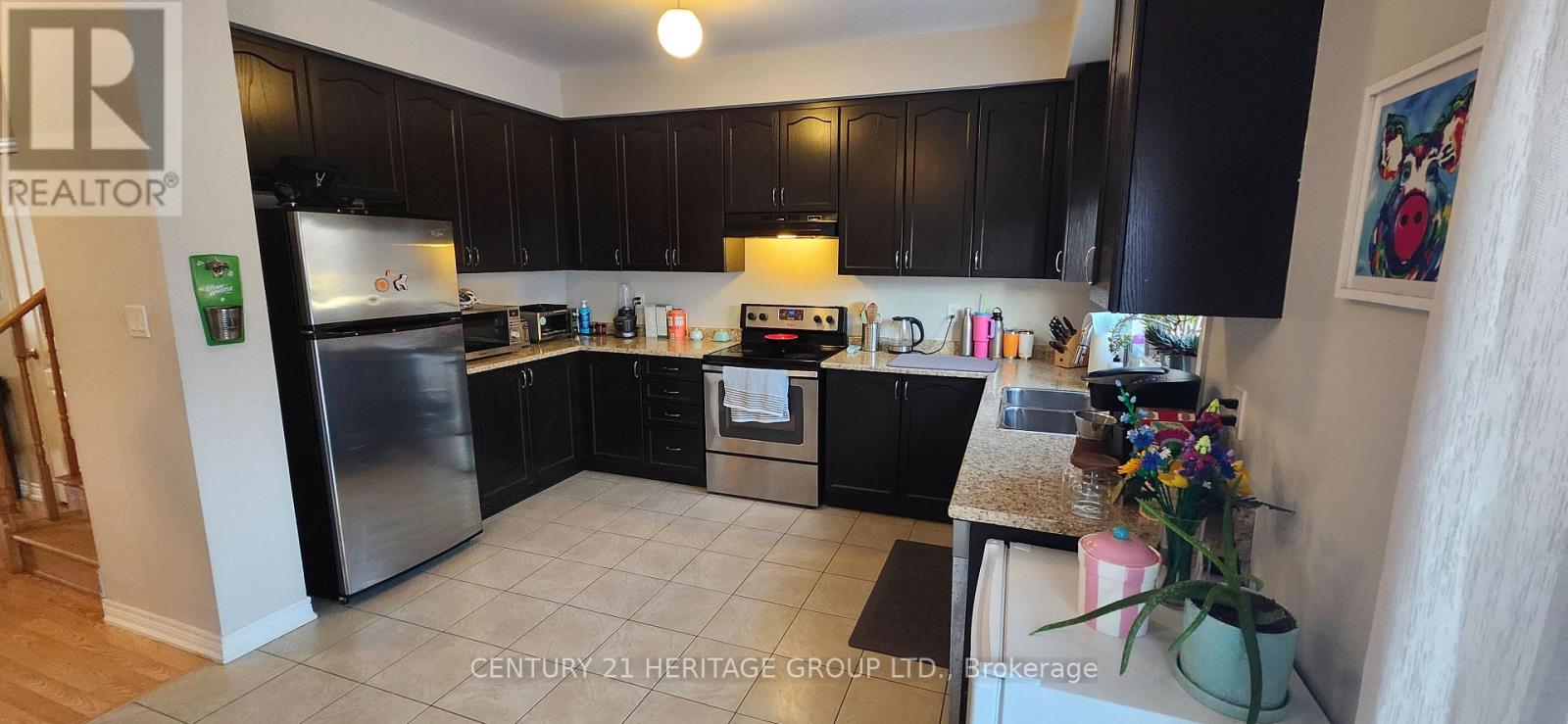 21 Matthewson Avenue, Bradford West Gwillimbury, Ontario  L3Z 0P3 - Photo 8 - N12724670