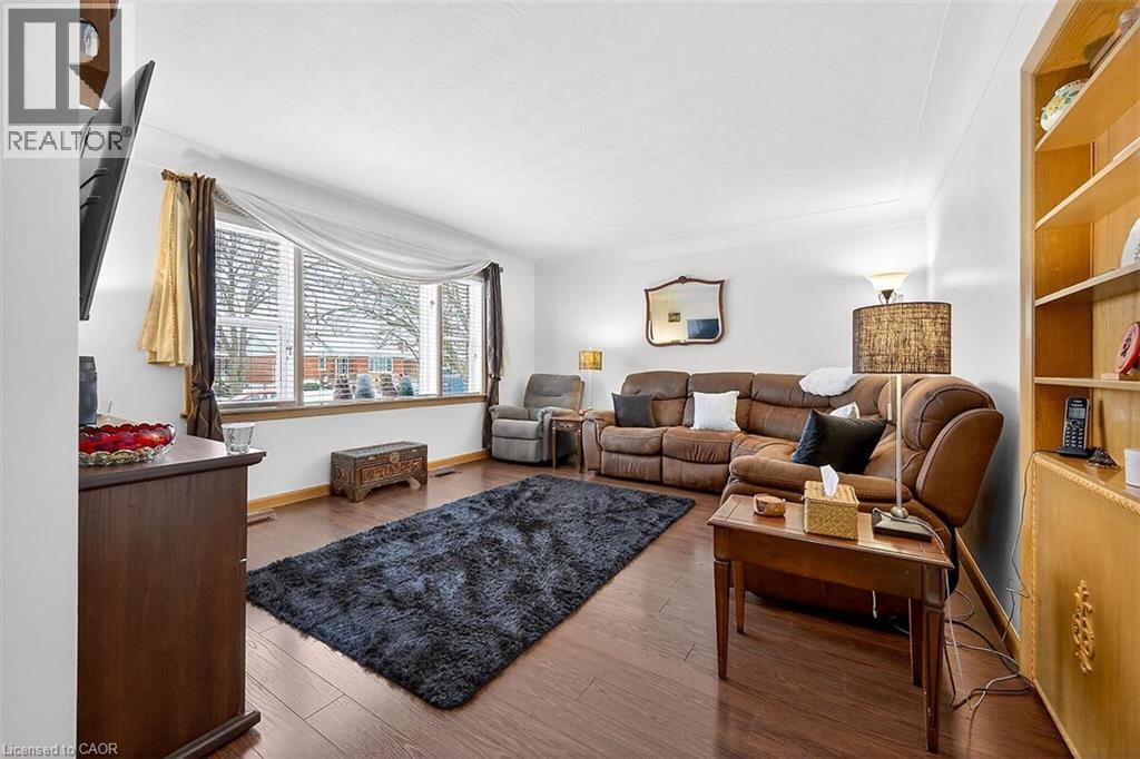 336 East 16th Street, Hamilton, Ontario  L9A 4J9 - Photo 14 - 40800573