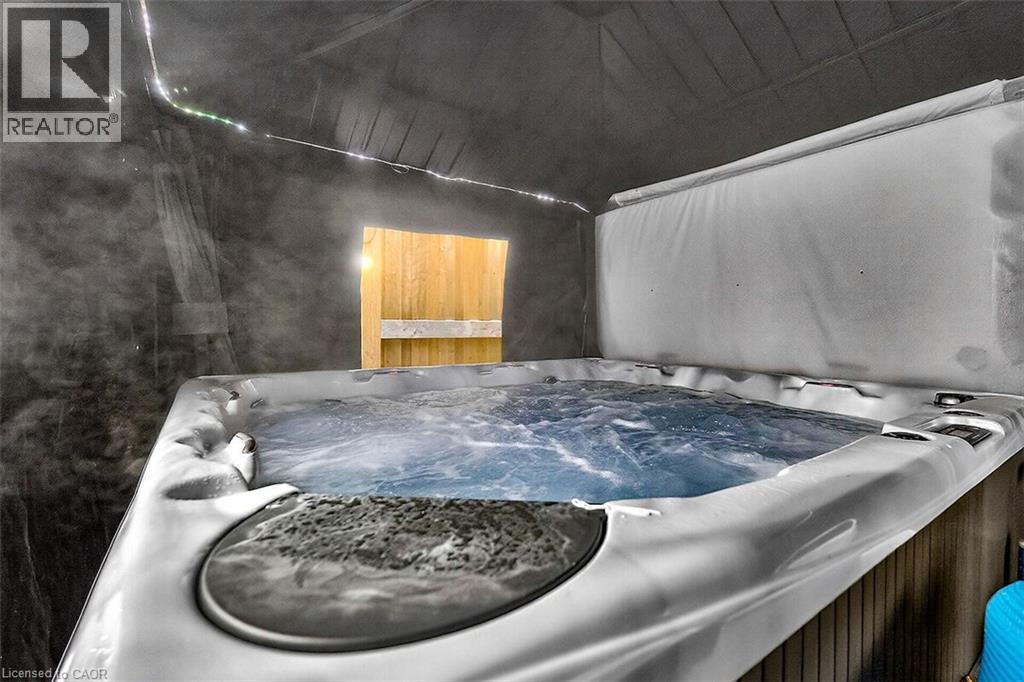 336 East 16th Street, Hamilton, Ontario  L9A 4J9 - Photo 42 - 40800573