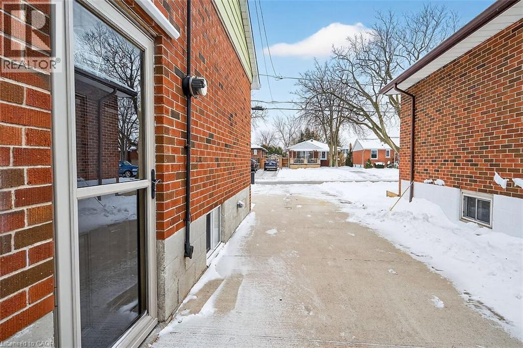 336 East 16th Street, Hamilton, Ontario  L9A 4J9 - Photo 49 - 40800573