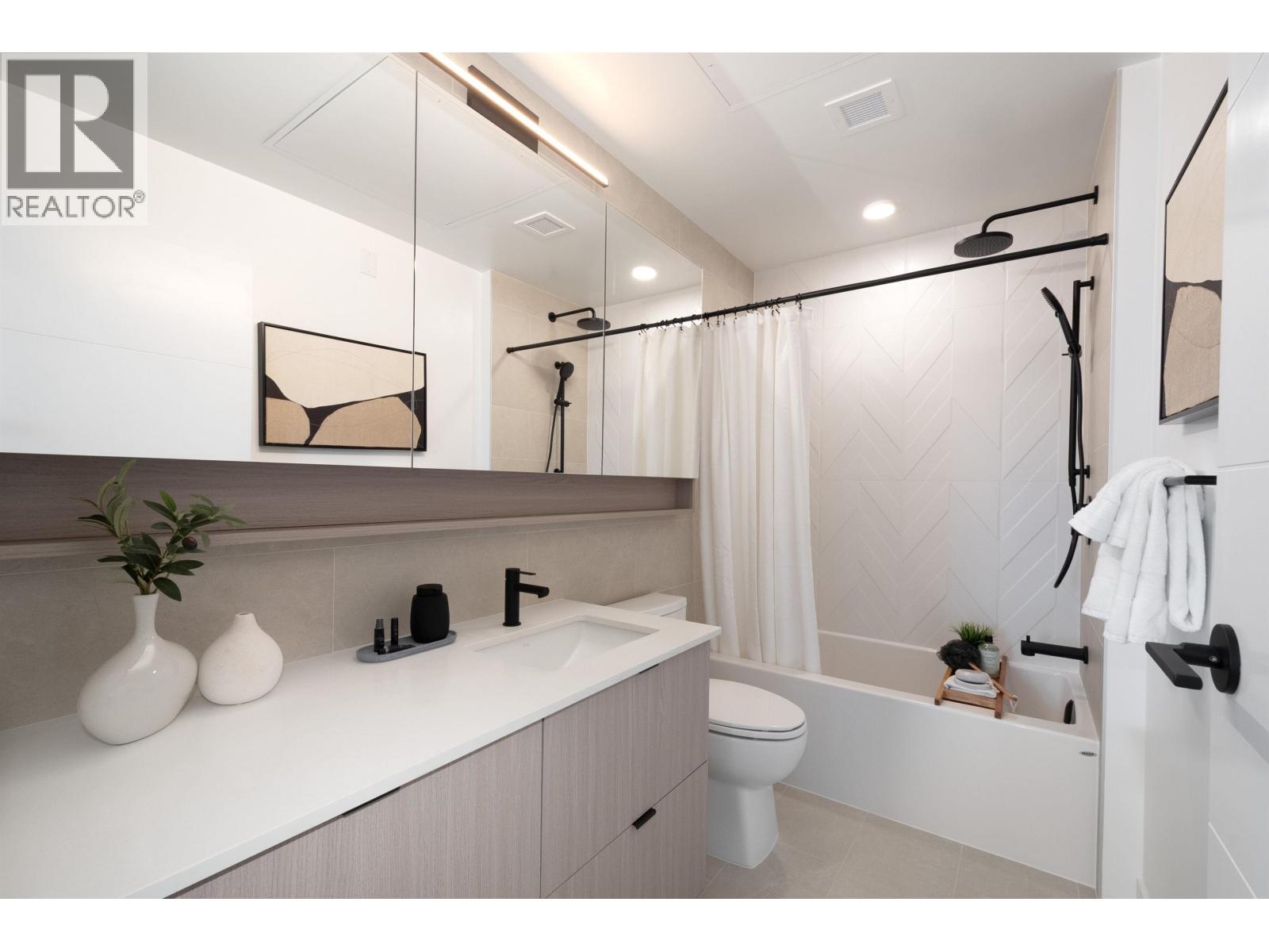 606 2268 E Broadway, Vancouver, British Columbia  V5N 1W9 - Photo 13 - R3072723