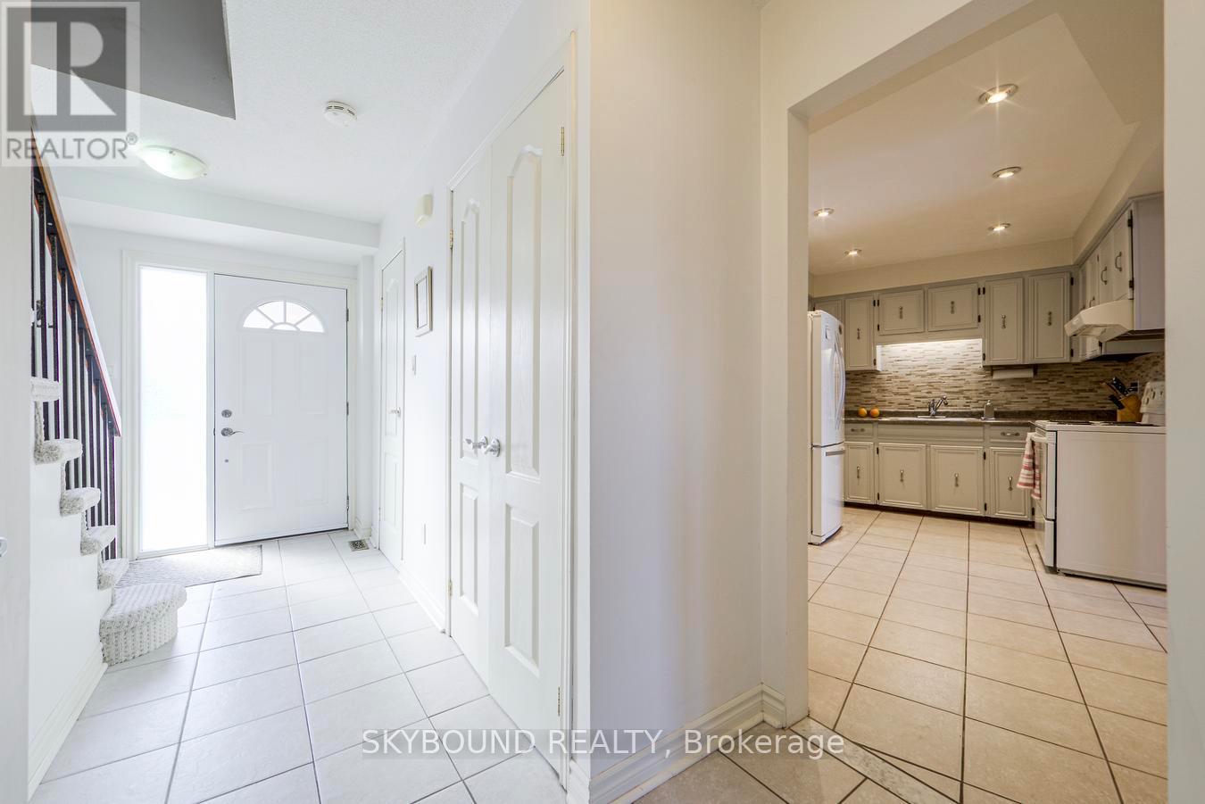 13 - 2120 Rathburn Road E, Mississauga, Ontario  L4W 2S8 - Photo 11 - W12724598