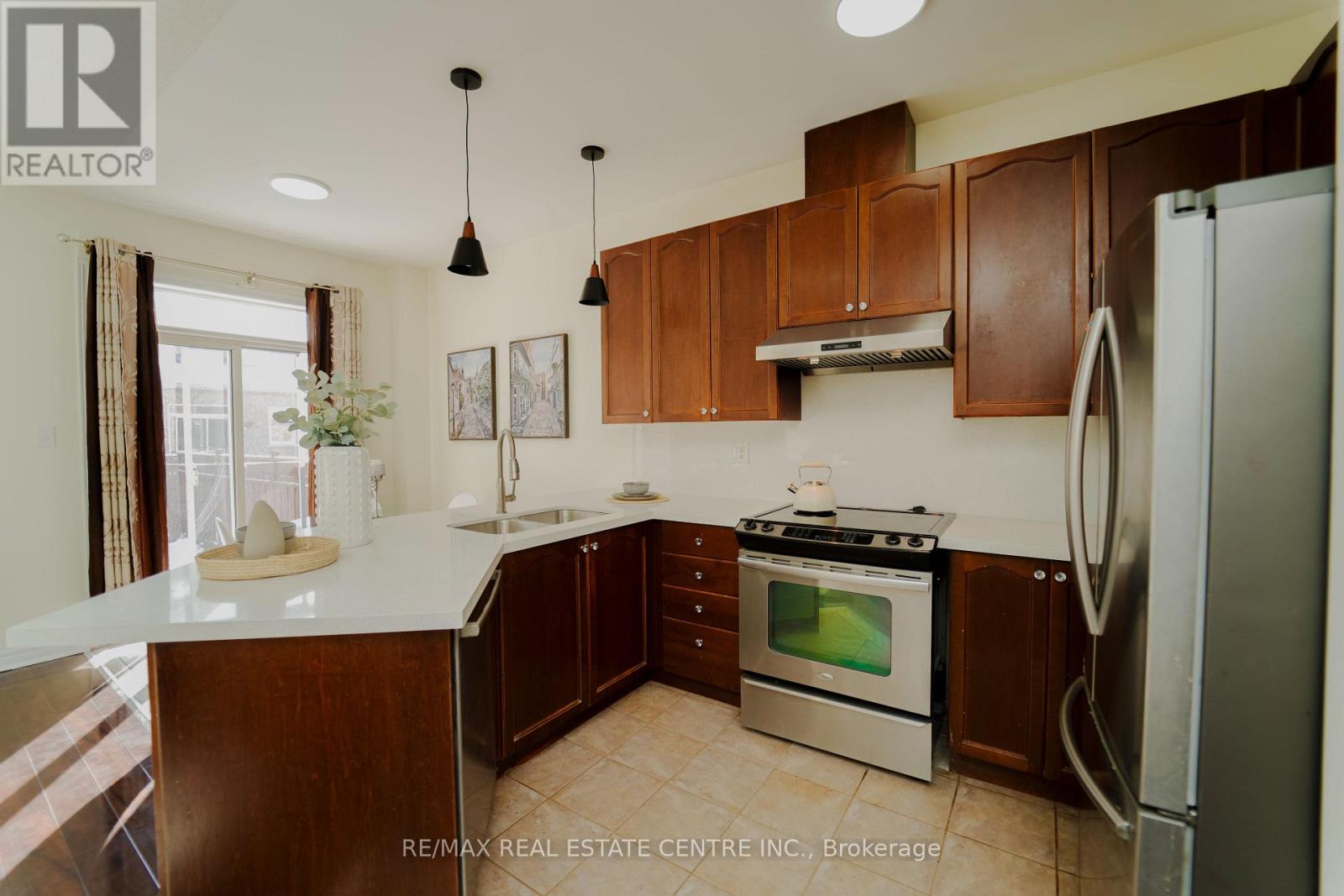 133 Seahorse Avenue, Brampton, Ontario  L6V 4N5 - Photo 10 - W12724606