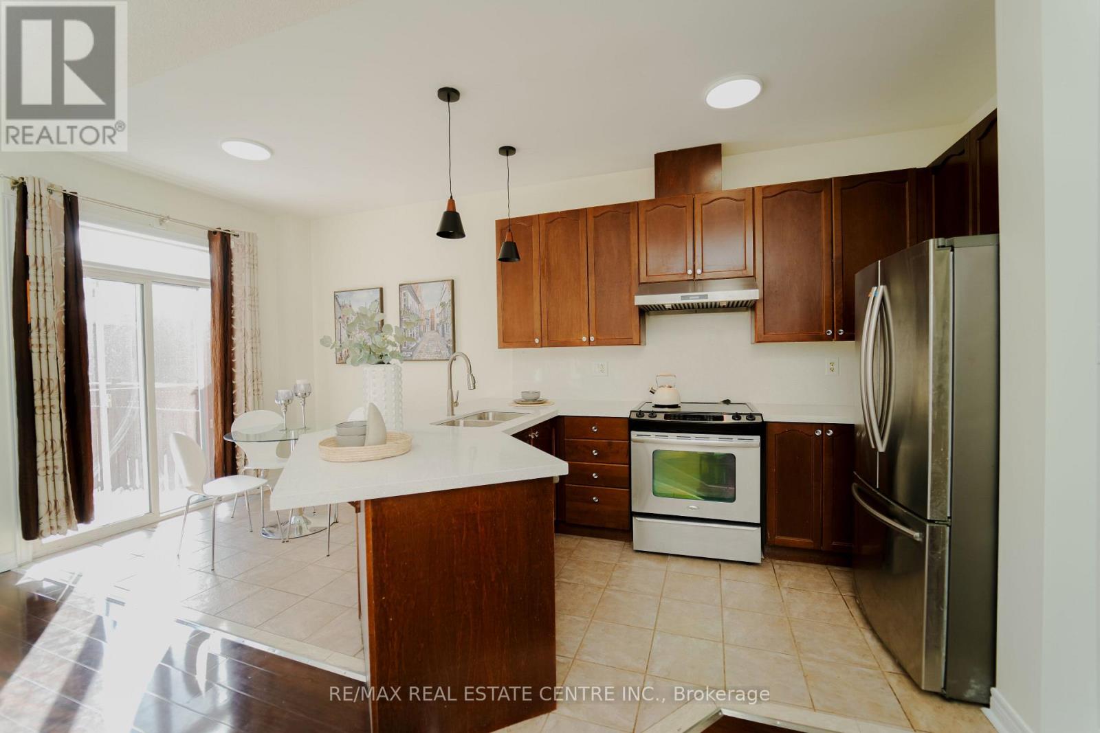 133 Seahorse Avenue, Brampton, Ontario  L6V 4N5 - Photo 11 - W12724606