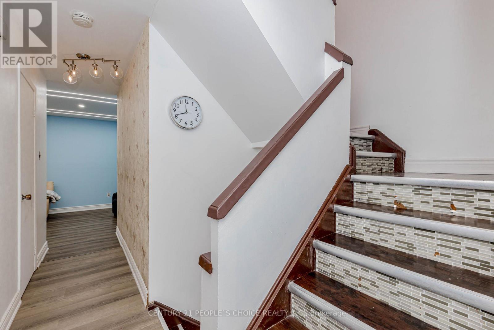 72 - 2605 Woodchester Drive, Mississauga, Ontario  L5K 2E3 - Photo 4 - W12724610