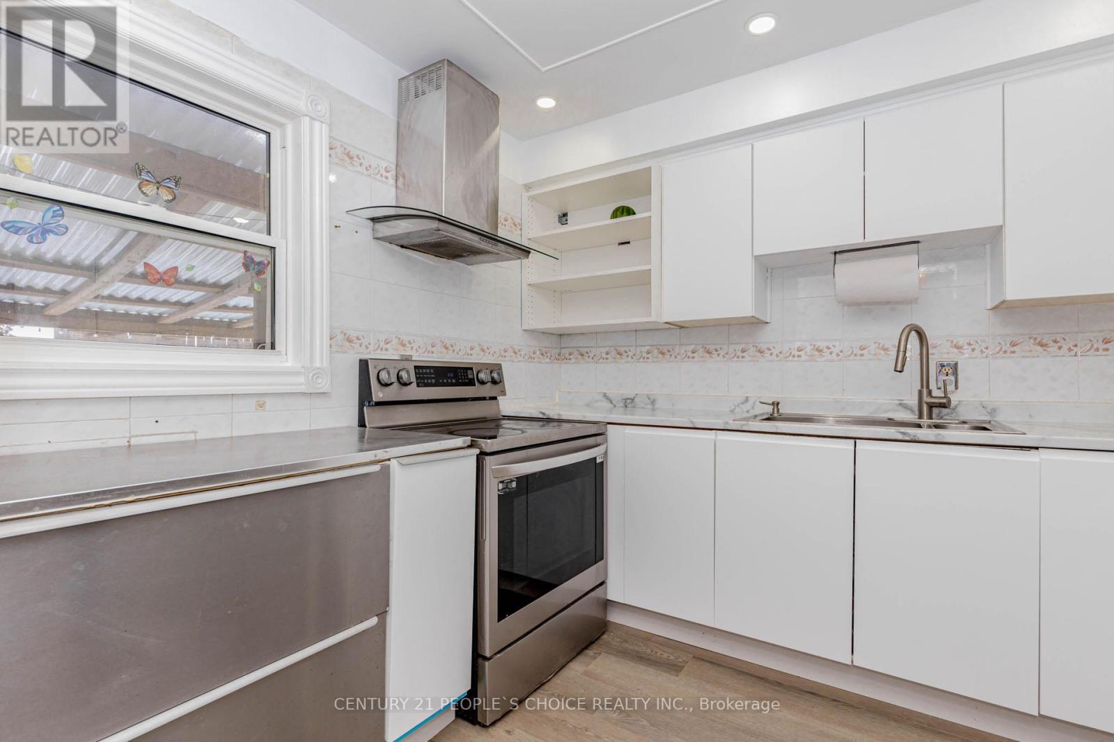 72 - 2605 Woodchester Drive, Mississauga, Ontario  L5K 2E3 - Photo 6 - W12724610