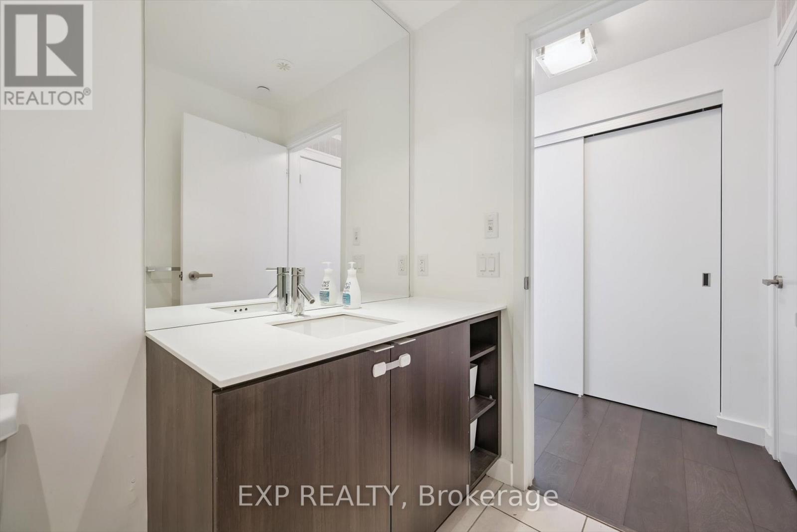 305 - 5005 Harvard Road, Mississauga, Ontario  L5M 0W5 - Photo 12 - W12724614