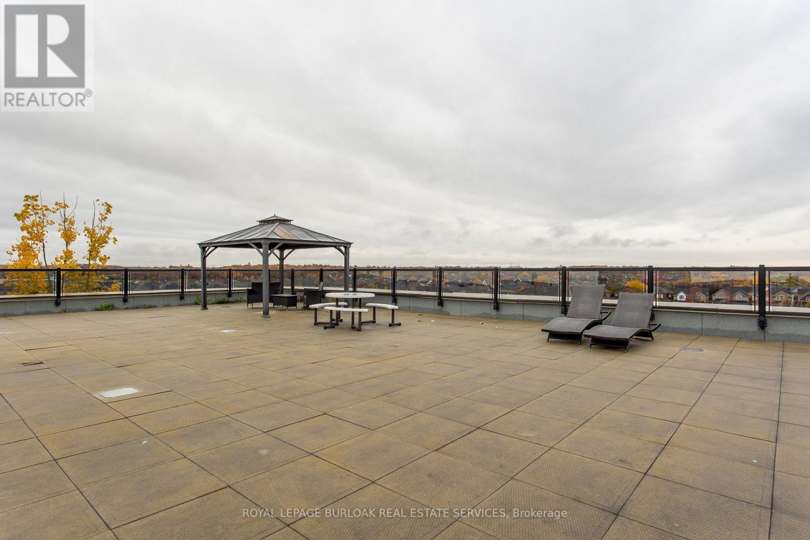 205 - 5327 Upper Middle Road, Burlington, Ontario  L7L 0E9 - Photo 4 - W12724640