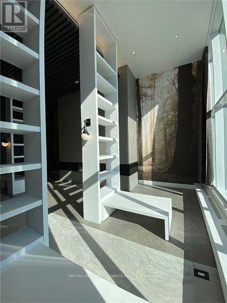 825 - 2485 Taunton Road, Oakville, Ontario  L6H 3R8 - Photo 4 - W12724646