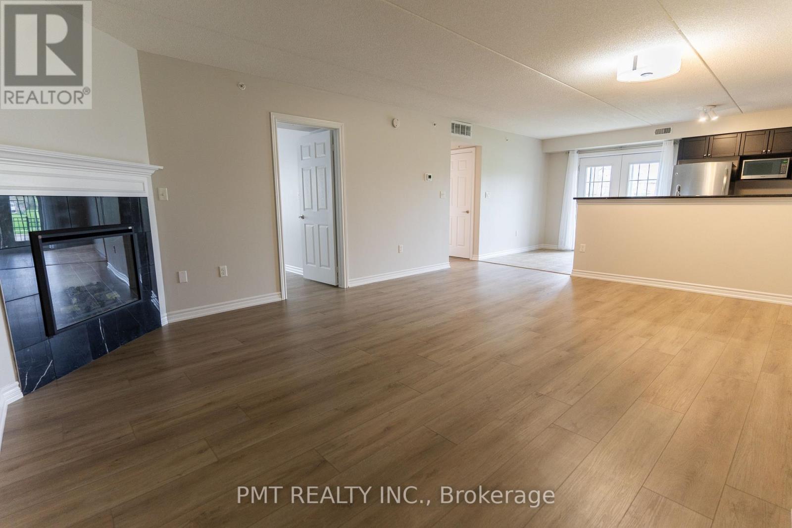 101 - 1370 Main Street E, Milton, Ontario  L9T 7S8 - Photo 6 - W12724656