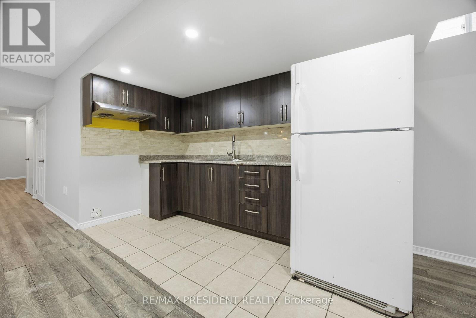 584 Remembrance Road, Brampton, Ontario  L7A 4N2 - Photo 44 - W12724660