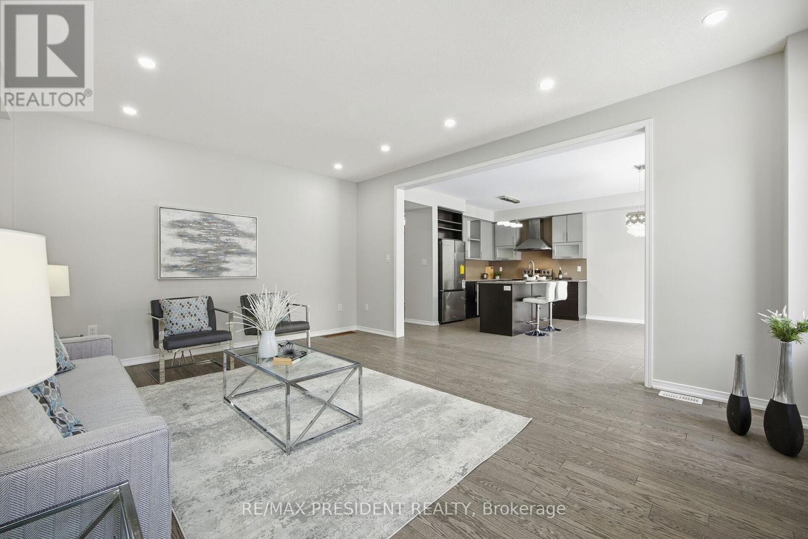 584 Remembrance Road, Brampton, Ontario  L7A 4N2 - Photo 9 - W12724660