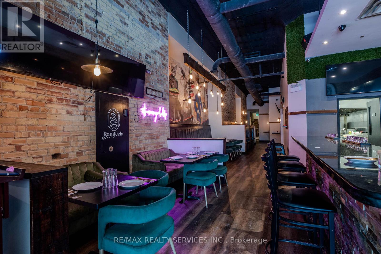 146 Kings Street, Kitchener, Ontario  N2G 1A6 - Photo 2 - X12724588