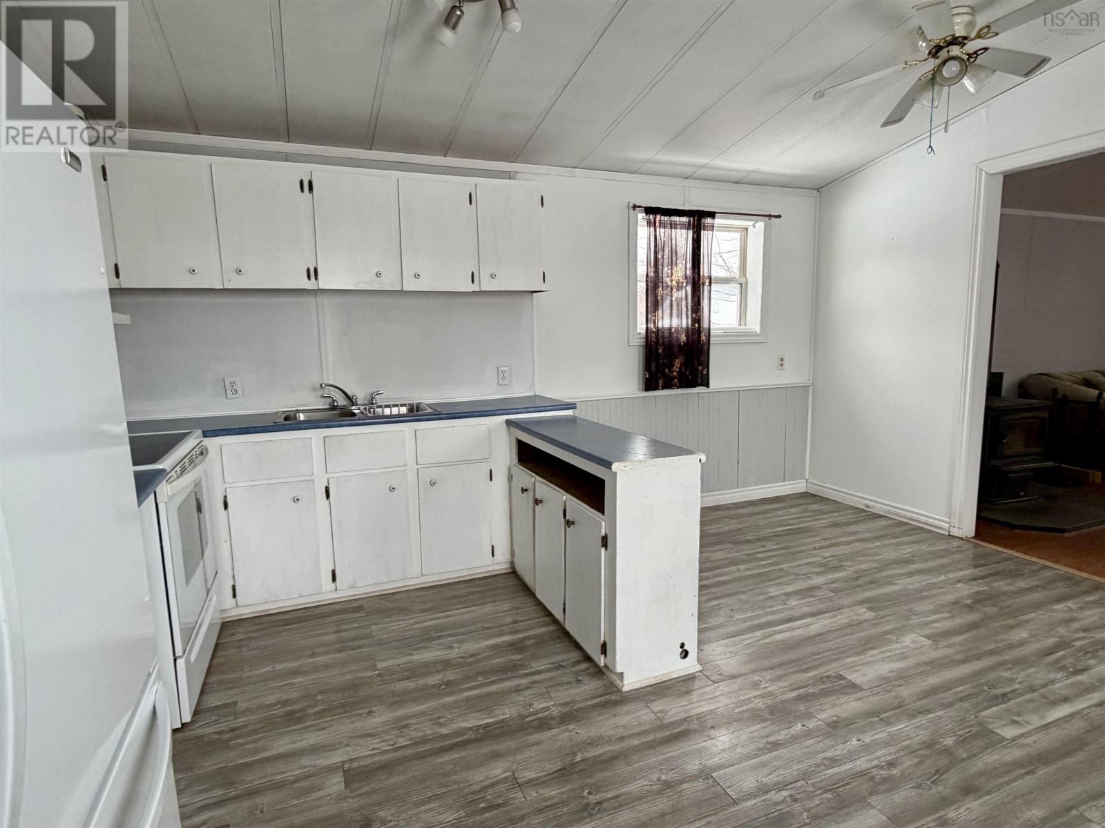 44 Chapel Street, Springhill, Nova Scotia  B0M 1X0 - Photo 19 - 202601416