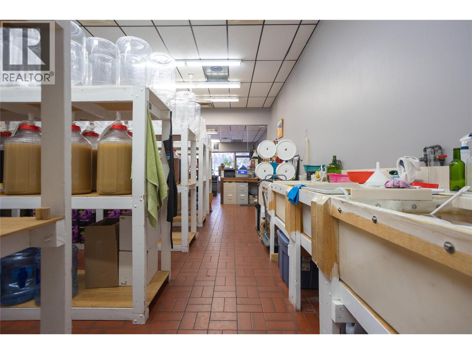 1672 Second Avenue, Trail, British Columbia  V1R 1M5 - Photo 8 - 10372352