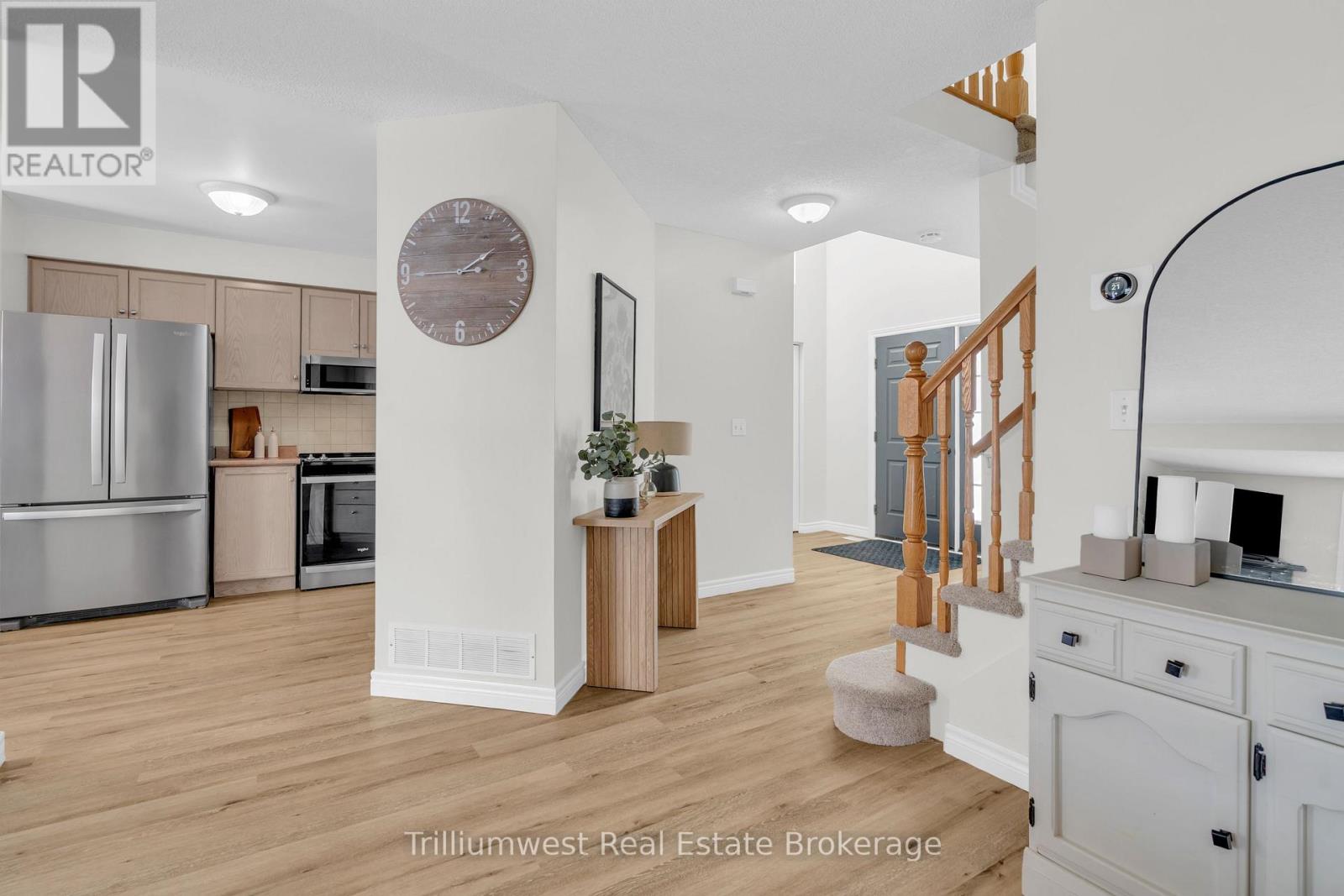 37 Kearney Street, Guelph, Ontario N1E 7B9 - Photo 8 - X12724690