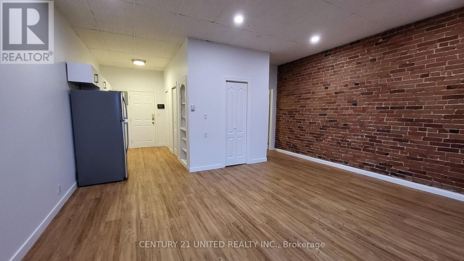 5 - 174.5 Hunter Street W, Peterborough, Ontario  K9H 2L2 - Photo 3 - X12724834