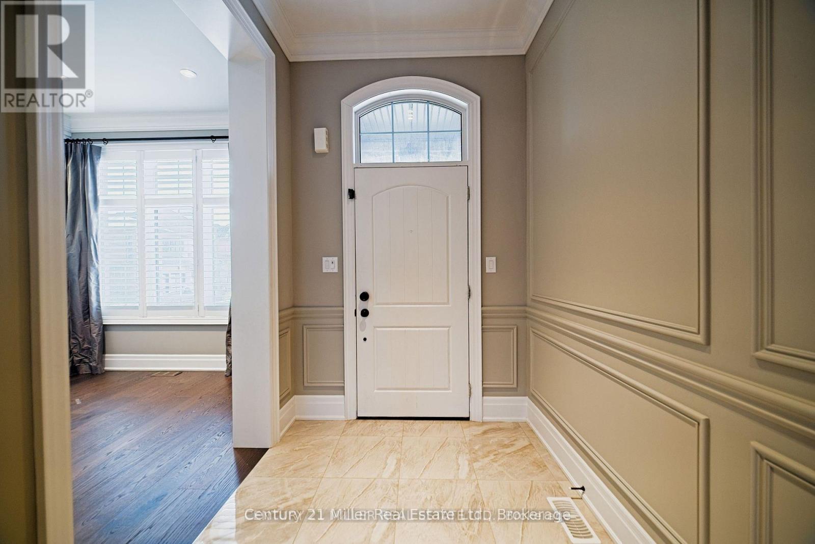 155 Bowbeer Road, Oakville, Ontario  L6H 0Y6 - Photo 2 - W12724852