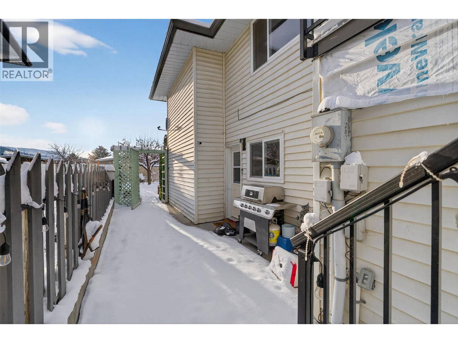 2952 Clapperton Avenue, Merritt, British Columbia  V1K 1G2 - Photo 60 - 10371522