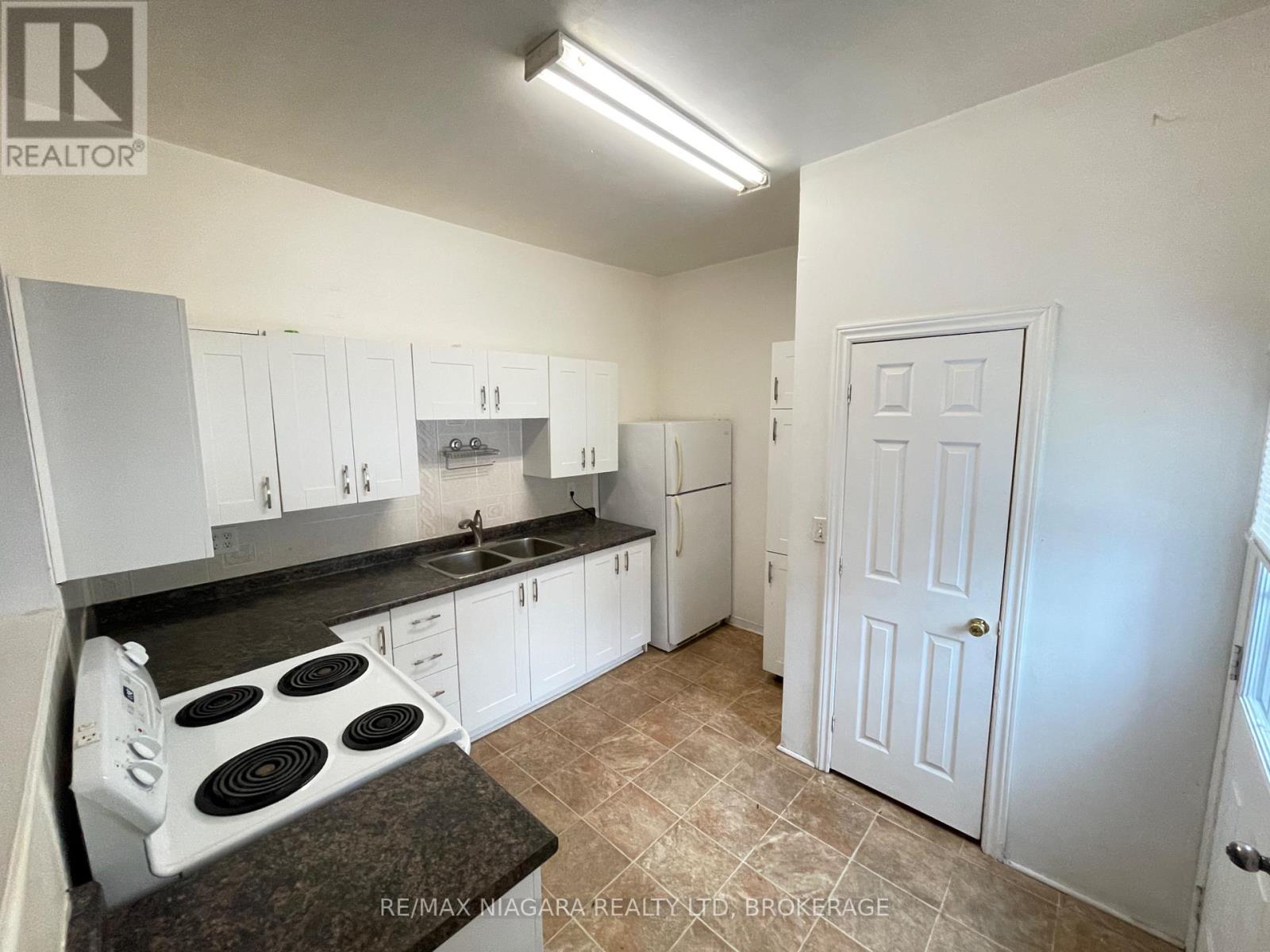 30 Mill Street W, Halton Hills, Ontario  L7J 1G4 - Photo 20 - W12724840