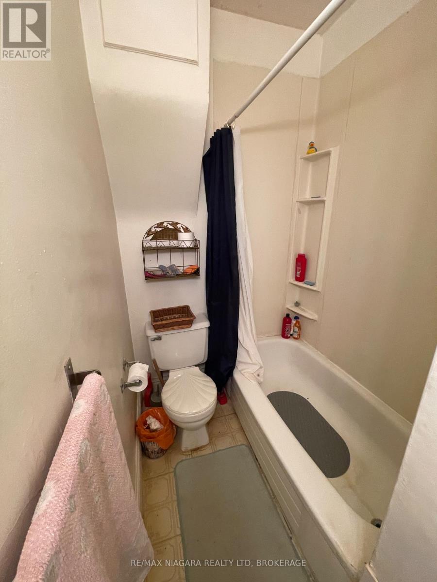 30 Mill Street W, Halton Hills, Ontario  L7J 1G4 - Photo 6 - W12724840