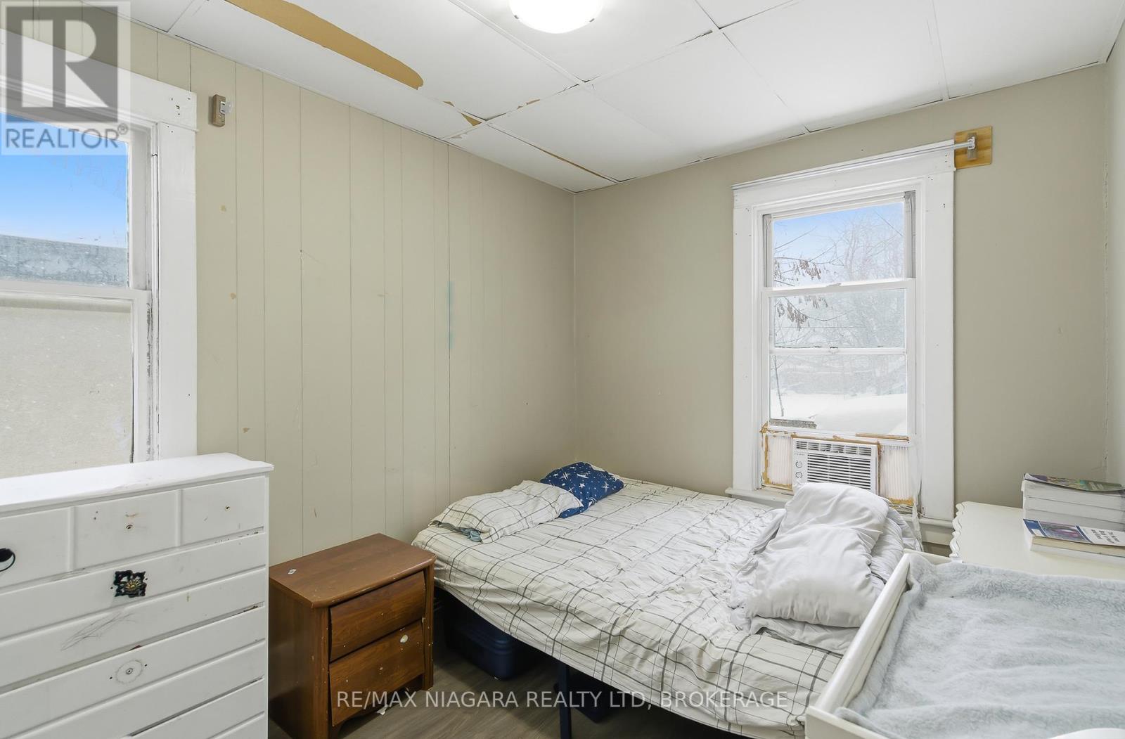 8 Ida Street, St. Catharines, Ontario  L2R 3X4 - Photo 16 - X12724858