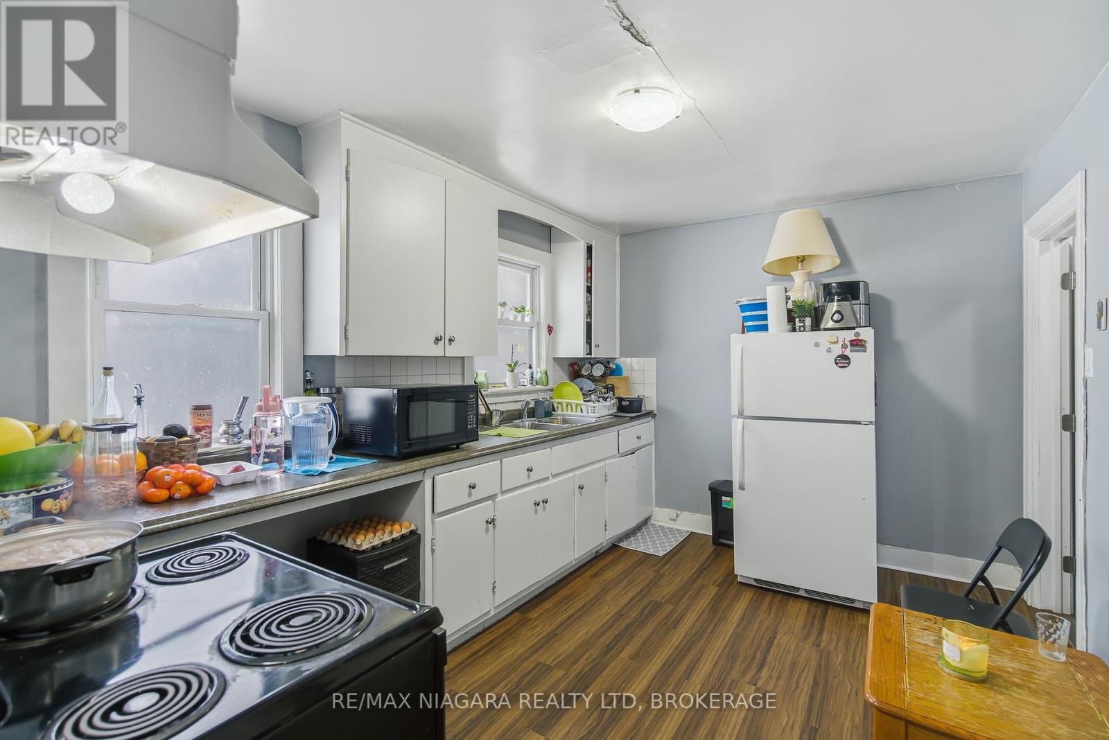 8 Ida Street, St. Catharines, Ontario  L2R 3X4 - Photo 24 - X12724858