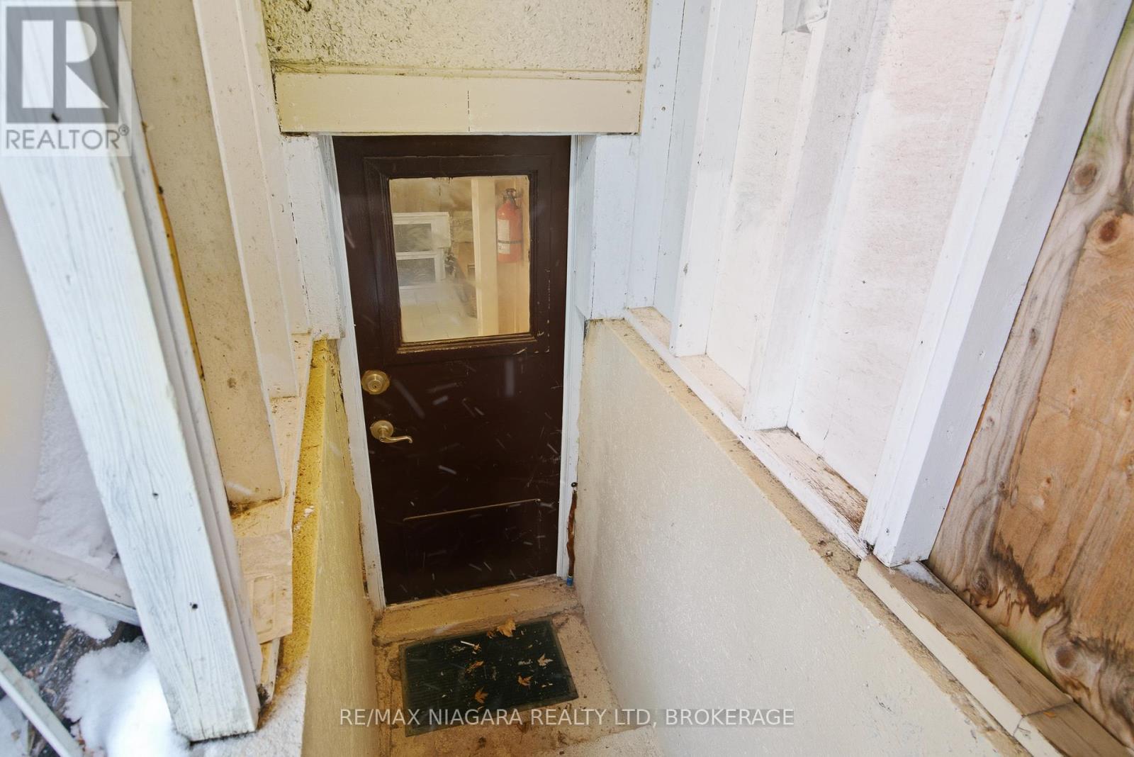 8 Ida Street, St. Catharines, Ontario  L2R 3X4 - Photo 27 - X12724858