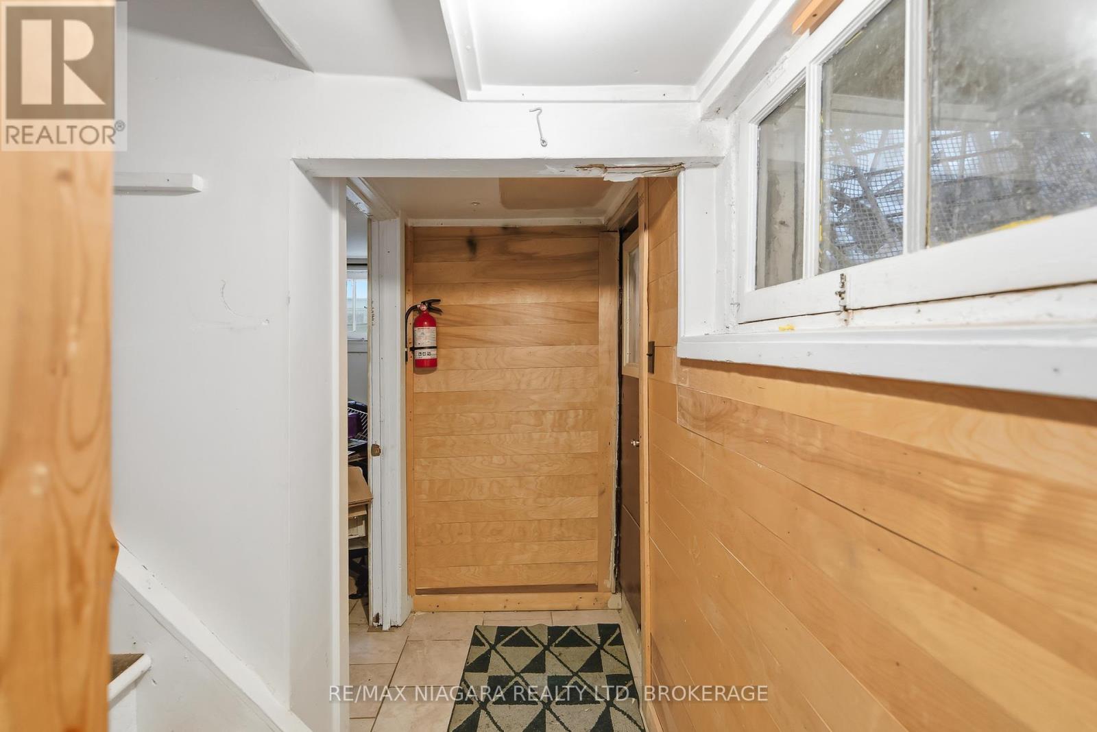 8 Ida Street, St. Catharines, Ontario  L2R 3X4 - Photo 28 - X12724858