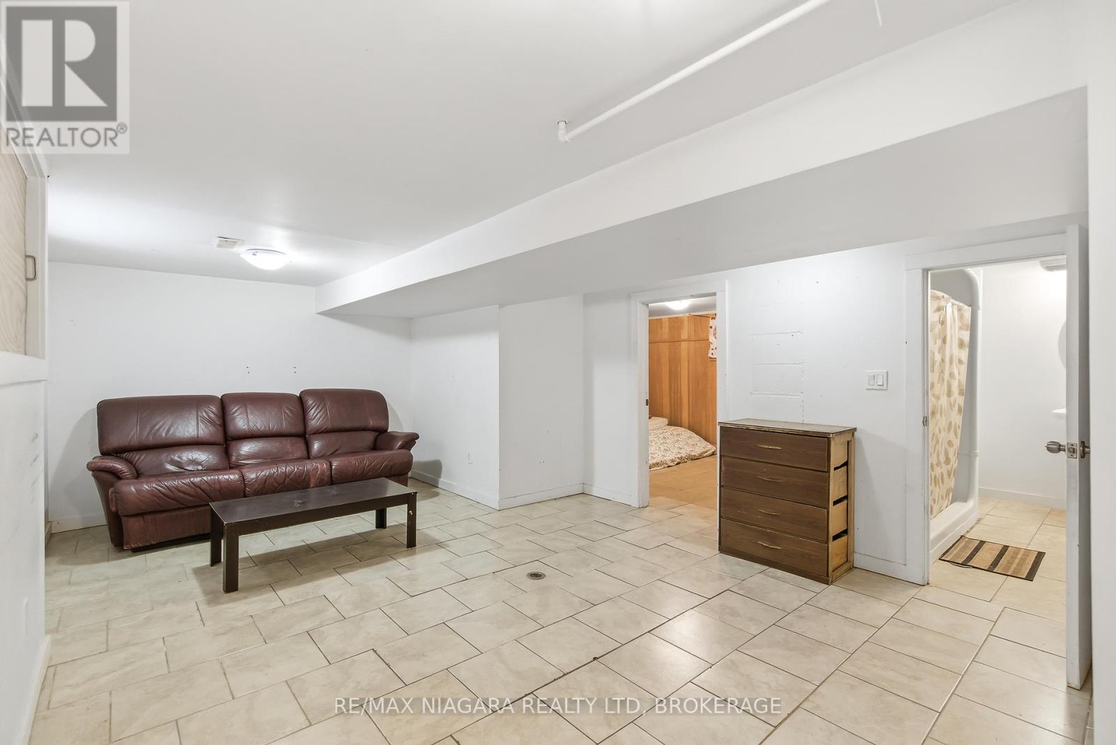 8 Ida Street, St. Catharines, Ontario  L2R 3X4 - Photo 30 - X12724858